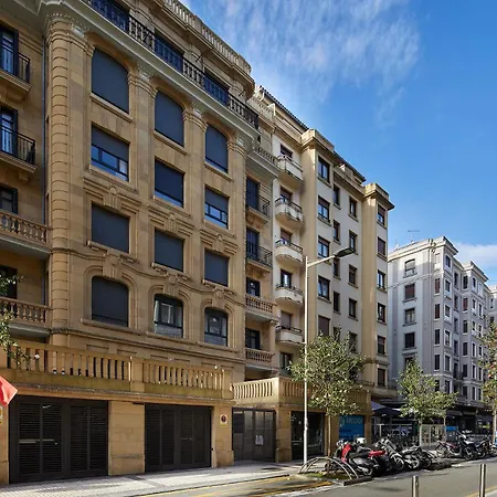 아파트 The Collection - Aura *